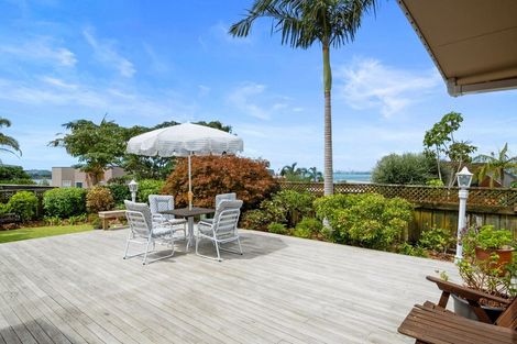 Photo of property in 33 Renoir Street, West Harbour, Auckland, 0618