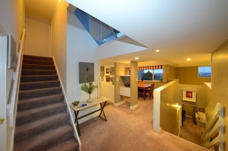 Photo of property in 2 Derrynane Lane, Cashmere, Christchurch, 8022