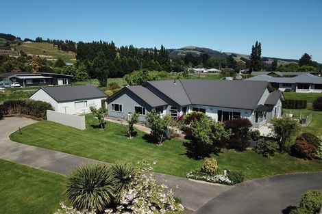 Photo of property in 6 Orchard Grove, East Taieri, Mosgiel, 9024