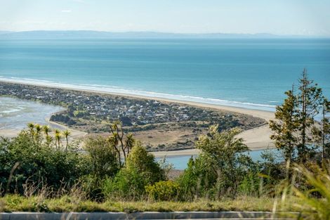 Photo of property in 8 Ararat Lane, Clifton, 8081