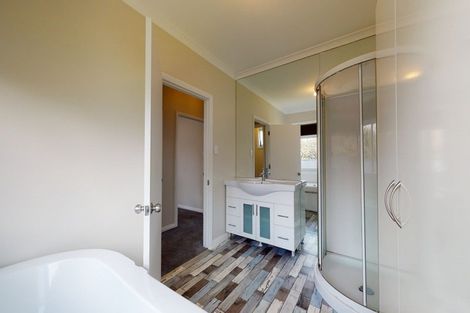 Photo of property in 76 Whakahoro Road, Manakau, Levin, 5573