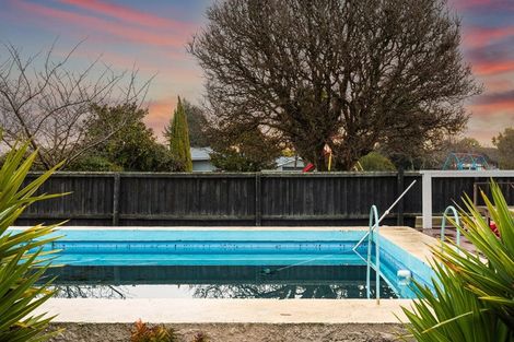 Photo of property in 409 Main Road North, Redwood, Christchurch, 8051