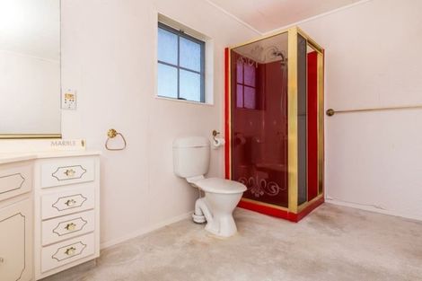 Photo of property in 6 Golders Place, Richmond Heights, Taupo, 3330