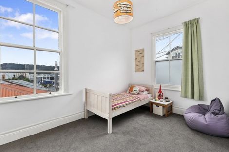 Photo of property in 18 Bidwill Street, Mount Cook, Wellington, 6021