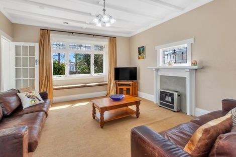 Photo of property in 20 Miller Street, Point Chevalier, Auckland, 1022