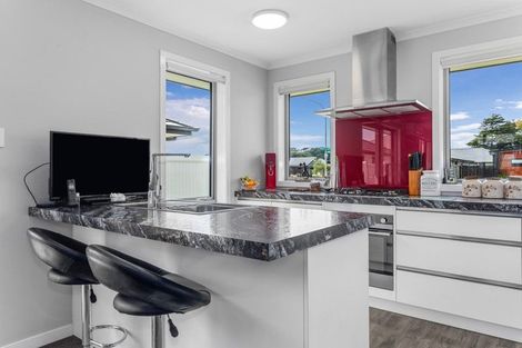 Photo of property in 15 Kakariki Drive, Coastlands, Whakatane, 3120