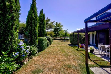 Photo of property in 23 Bridesdale Drive, Lake Hayes, Queenstown, 9304