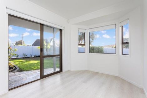 Photo of property in 6a Beach Road, Orewa, 0931