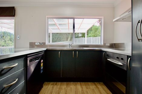 Photo of property in 88 Lantana Road, Green Bay, Auckland, 0604