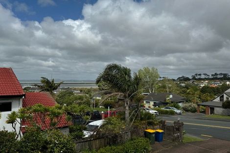 Photo of property in 2 Clearwater Cove, West Harbour, Auckland, 0618