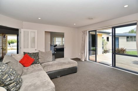 Photo of property in 6 Matson Close, Rangiora, 7400