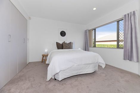 Photo of property in Waimanu Bay Village, 32/1 Piriti Drive, Te Atatu Peninsula, Auckland, 0610