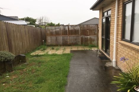 Photo of property in 248 Royal Road, Massey, Auckland, 0614