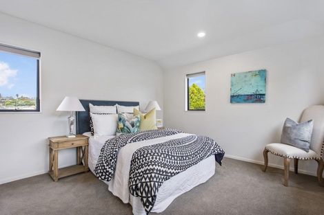 Photo of property in 29 Headland Drive, Long Bay, Auckland, 0630