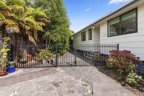 Photo of property in 2b Wyndham Road, Hannahs Bay, Rotorua, 3010