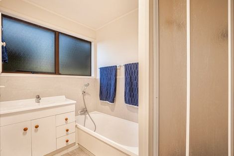 Photo of property in 73 Arran Road, Browns Bay, Auckland, 0630