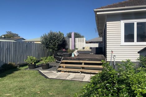 Photo of property in 2 Ranui Street, Dinsdale, Hamilton, 3204