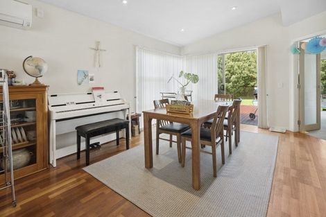 Photo of property in 42 Waverton Terrace, Churton Park, Wellington, 6037