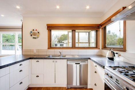 Photo of property in 4 Carl Avenue, Havelock North, 4130