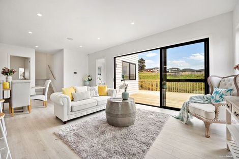 Photo of property in 7 Crows Road, Swanson, Auckland, 0614