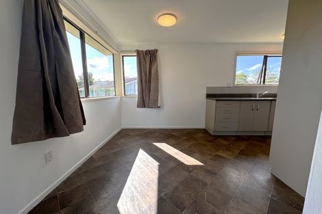 Photo of property in 20 Camphora Place, Ranui, Auckland, 0612