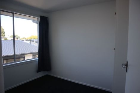 Photo of property in 2/21 Olliviers Road, Phillipstown, Christchurch, 8011