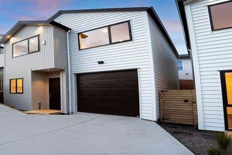 Photo of property in 5c Topliss Drive, Northcross, Auckland, 0632