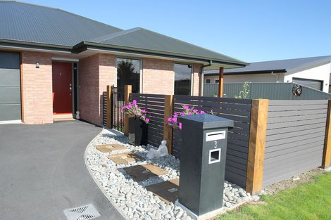 Photo of property in 3 Caledonia Drive, Mosgiel, 9024