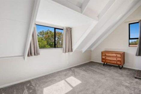 Photo of property in 14 Mallard Place, Unsworth Heights, Auckland, 0632