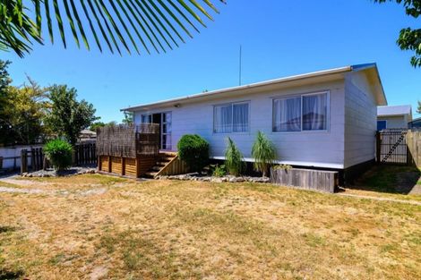 Photo of property in 14a Pohutukawa Drive, Owhata, Rotorua, 3010