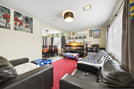 Photo of property in 44 Borich Road, Sunnyvale, Auckland, 0612