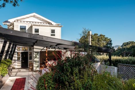 Photo of property in 32 Talavera Terrace, Kelburn, Wellington, 6012