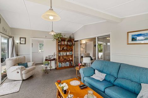 Photo of property in 23 Holton Road, Amberley, 7481