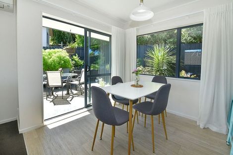 Photo of property in 5 Ellenbury Place, Stanmore Bay, Whangaparaoa, 0932