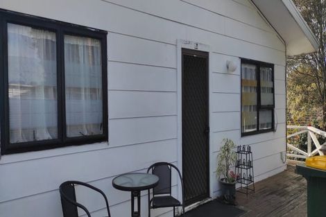 Photo of property in 1/2 Chivalry Road, Glenfield, Auckland, 0629