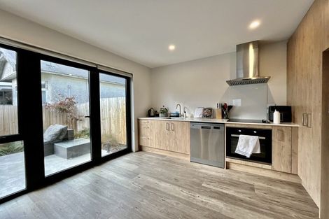 Photo of property in 1/52 Hills Road, Edgeware, Christchurch, 8013