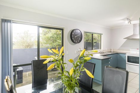 Photo of property in 35 Dahlstrom Grove, Kelvin Grove, Palmerston North, 4414
