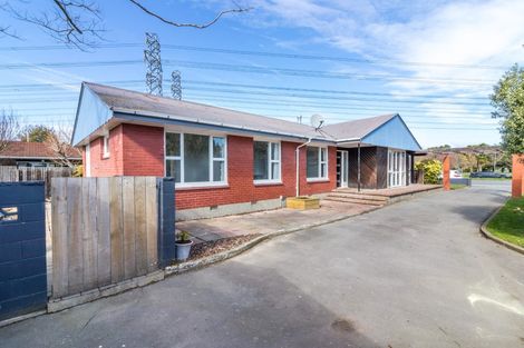 Photo of property in 316 Memorial Avenue, Burnside, Christchurch, 8053