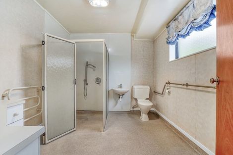 Photo of property in 61 Sare Crescent, Fairfield, Hamilton, 3214