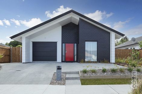 Photo of property in 83 Vinistra Road, Kumeu, 0810