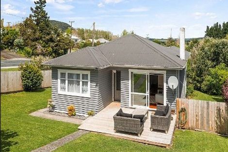 Photo of property in 17 Bickerstaffe Road, Maungaturoto, 0520