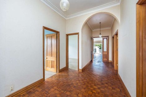 Photo of property in 370 Lake Road, Takapuna, Auckland, 0622