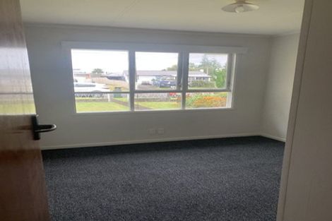 Photo of property in 5 Dennis Road, Papatoetoe, Auckland, 2025