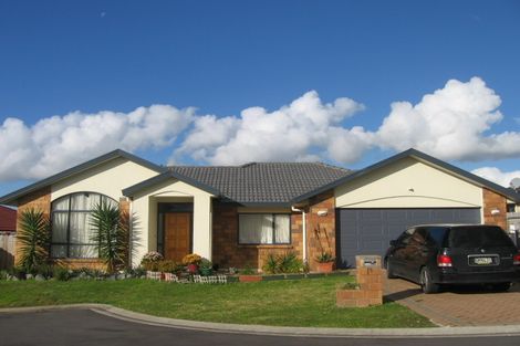 Photo of property in 5 Adrigole Place, East Tamaki, Auckland, 2013