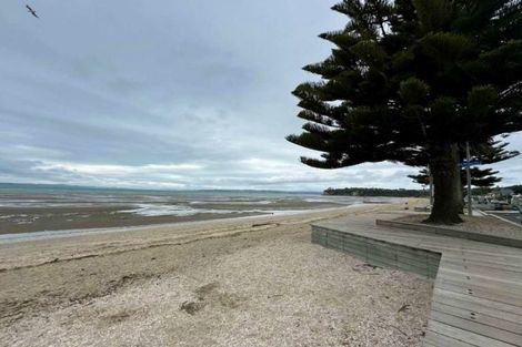 Photo of property in 6c Jern Place, Eastern Beach, Auckland, 2012