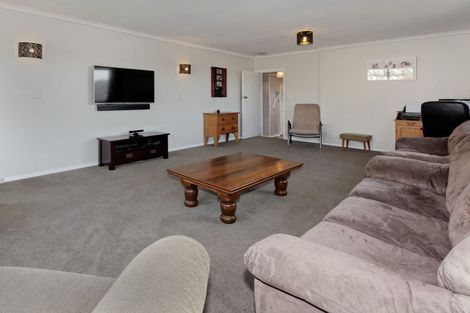 Photo of property in 32 Glengarry Road, Glen Eden, Auckland, 0602