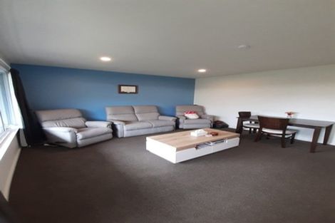 Photo of property in 2/7a Curletts Road, Sockburn, Christchurch, 8042