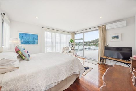Photo of property in 22a Seaview Road, Paremata, Porirua, 5024