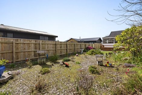 Photo of property in 12 Dunn Street, Egmont Village, 4372