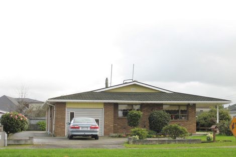 Photo of property in 790 Queens Drive, Waikiwi, Invercargill, 9810